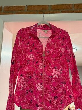 Brand New Lilly Pulitzer Leona UPF 50+ Jacket Passion Fruit Pink Giraffic Park M